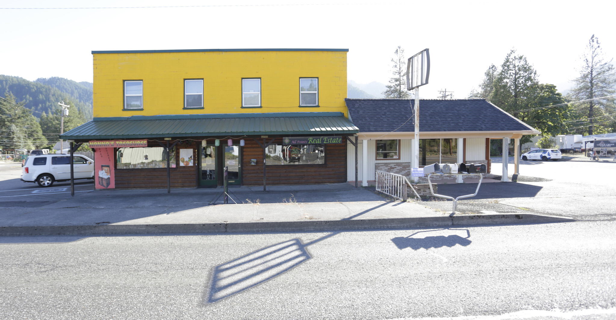 47460 58 Hwy, Oakridge, OR for sale Primary Photo- Image 1 of 1