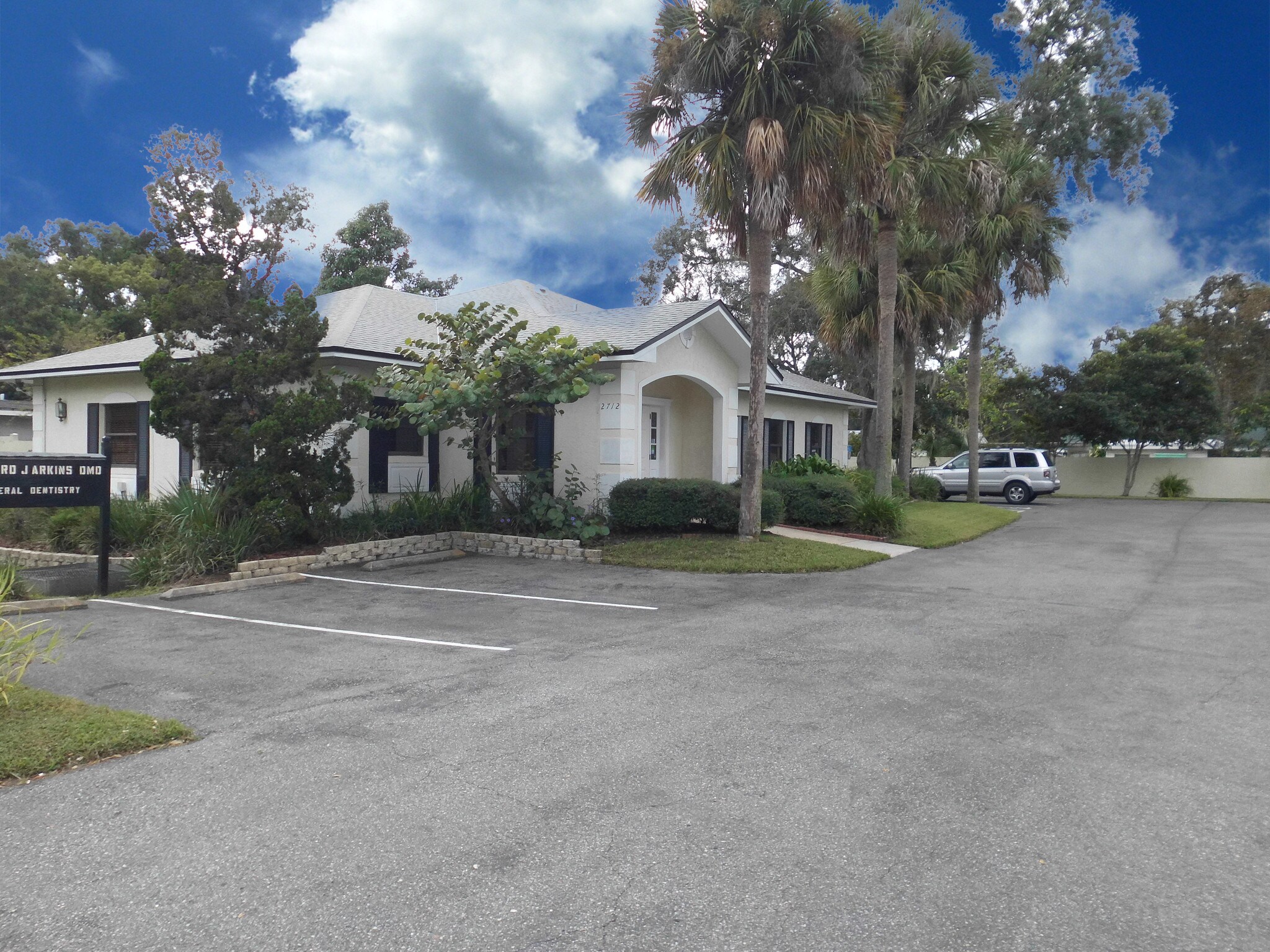 2712 S Fern Creek Ave, Orlando, FL 32806