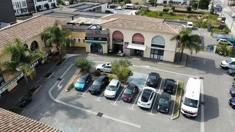 Retail in Ollioules for lease Aerial- Image 1 of 7