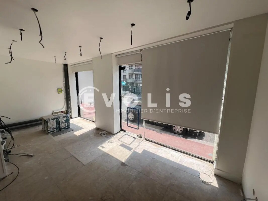 Office in Saint-Maur-des-Fossés for lease Interior Photo- Image 1 of 10