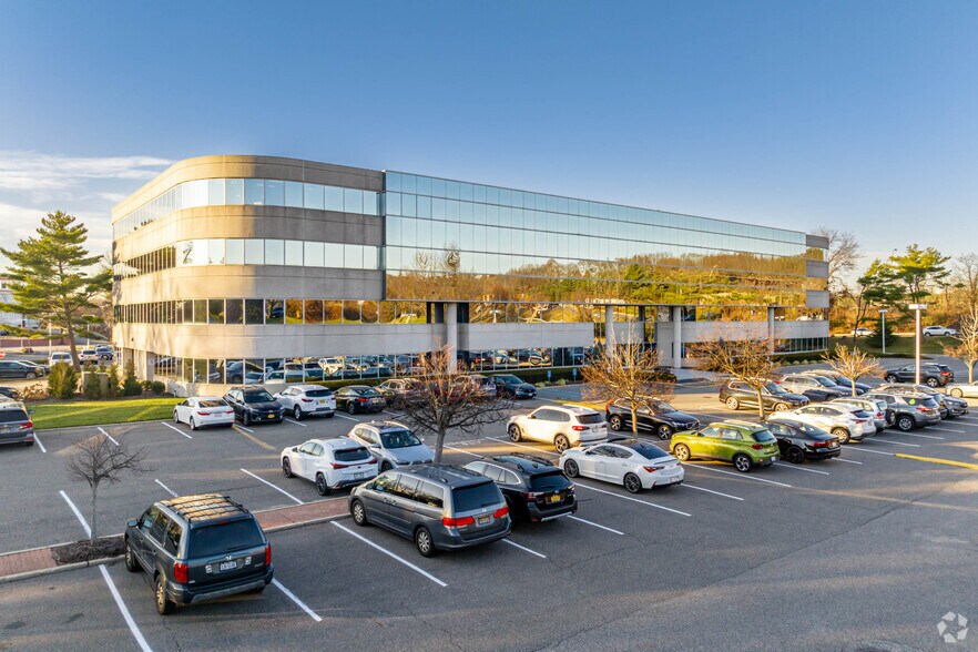 48 S Service Rd, Melville, NY for lease - Building Photo - Image 3 of 25