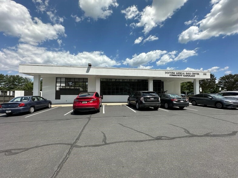 2121 Medical Park Dr, Silver Spring, MD for lease - Building Photo - Image 3 of 6