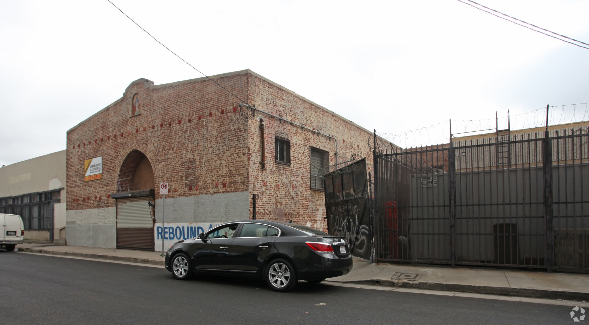 760 Gladys Ave, Los Angeles, CA for lease Building Photo- Image 1 of 9