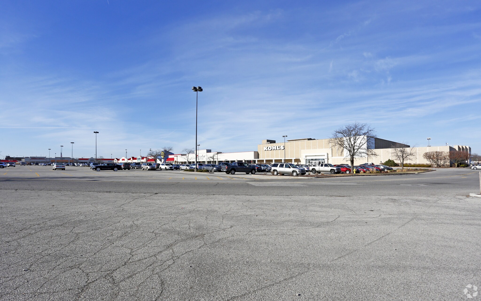 711-841 Northcrest Shopping Ctr, Fort Wayne, IN for sale Primary Photo- Image 1 of 1