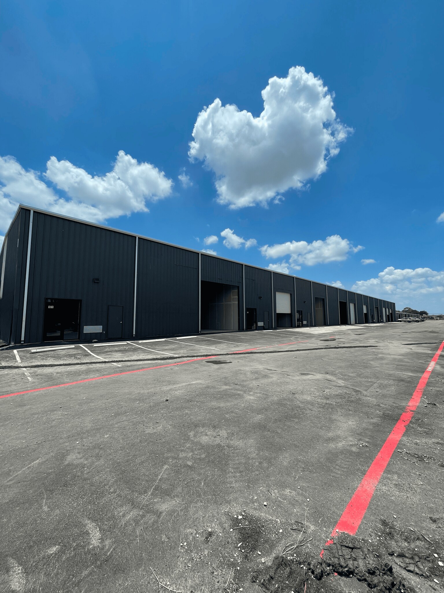 6910 NE Loop 410, San Antonio, TX for sale Primary Photo- Image 1 of 1