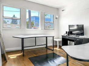 1622 N Gower St, Los Angeles, CA for lease Interior Photo- Image 2 of 4