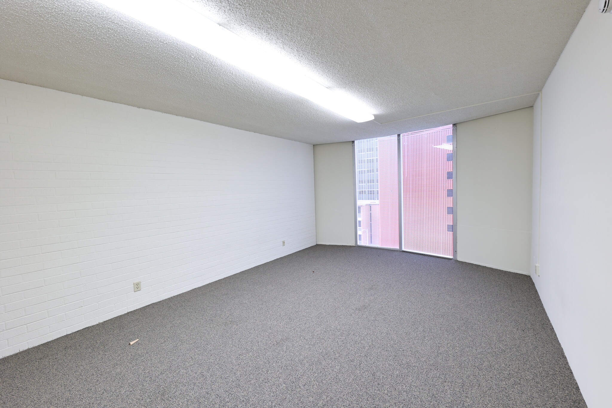 710-724 Buffalo St, Corpus Christi, TX for lease Interior Photo- Image 1 of 3