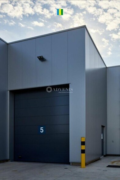 Industrial in for lease - Building Photo - Image 1 of 1