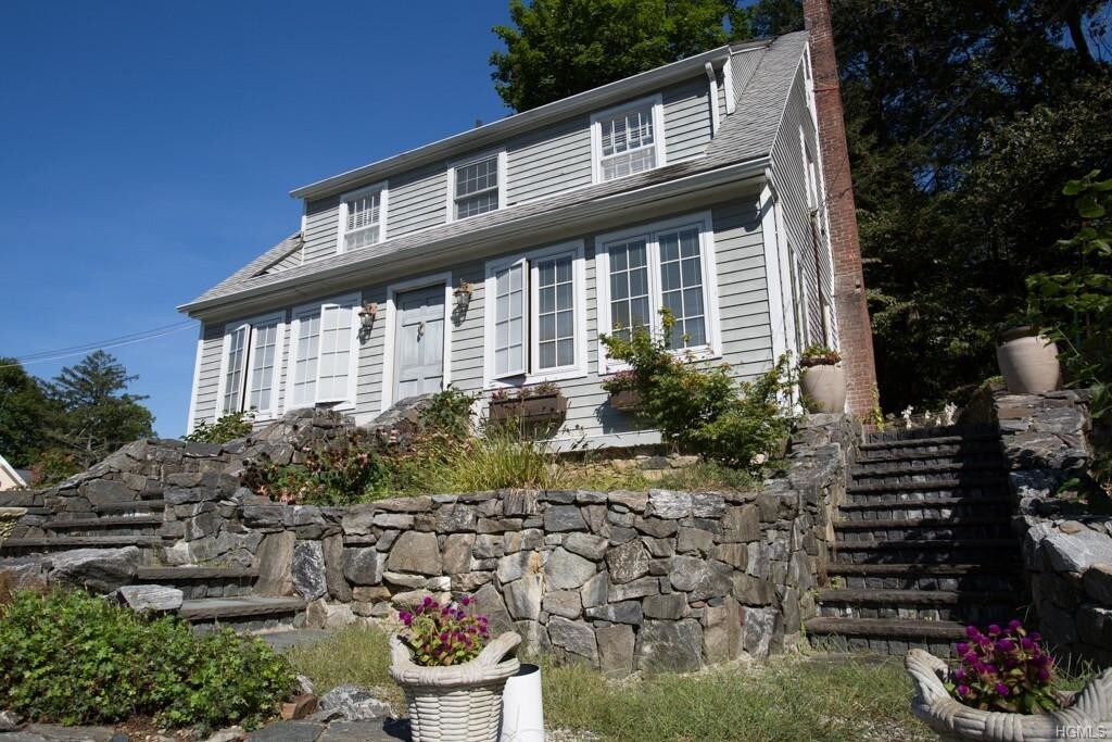 223 W Main St, Mount Kisco, NY 10549