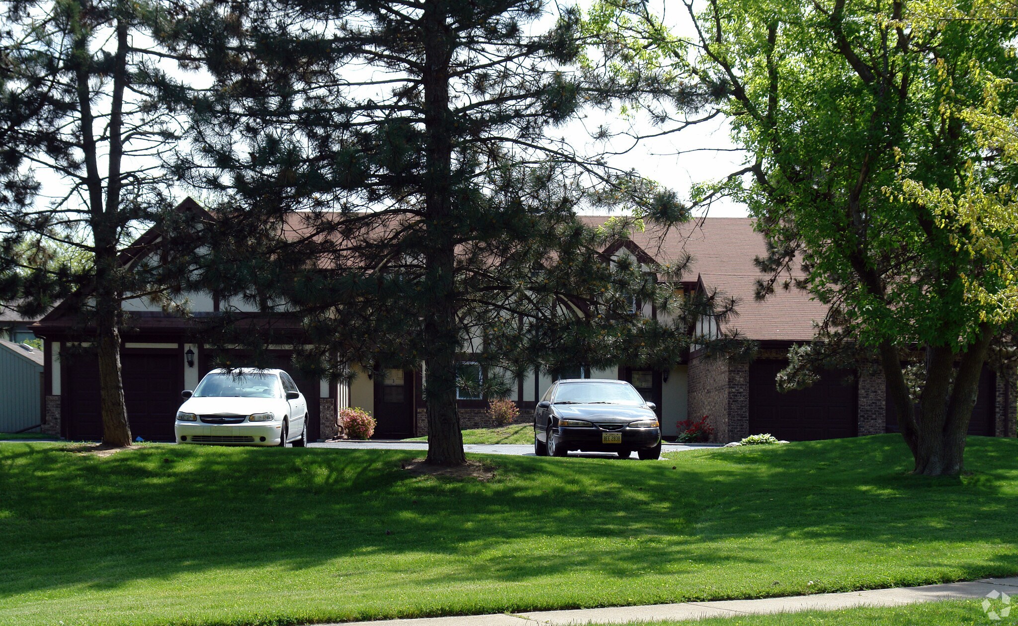 1241 Hidden Ridge Rd, Toledo, OH for sale Primary Photo- Image 1 of 1