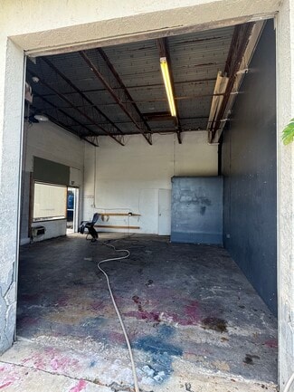 More details for 1562 SE Village Green Dr, Port Saint Lucie, FL - Industrial for Lease