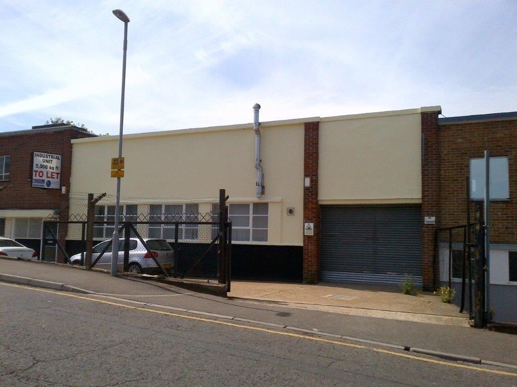 Roebuck Rd, Chessington for lease Primary Photo- Image 1 of 3