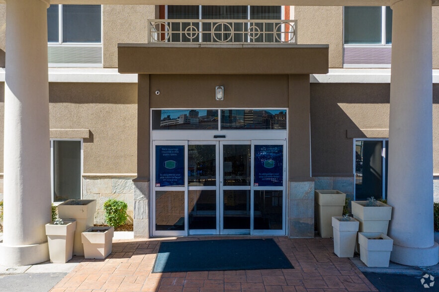 440 Martin Luther King Jr Blvd, Chattanooga, TN for sale - Building Photo - Image 3 of 4