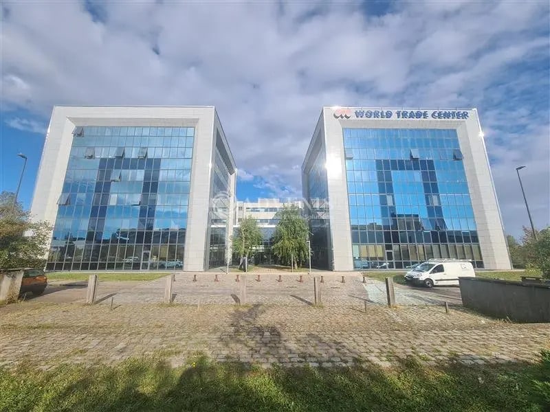 Office in Metz for lease Building Photo- Image 1 of 9