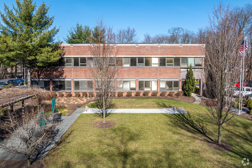 20 Commerce Blvd, Succasunna, NJ for sale - Building Photo - Image 3 of 4