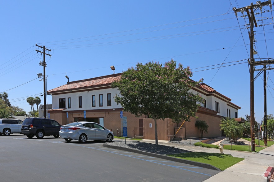 255 N Elm St, Escondido, CA for lease - Building Photo - Image 3 of 5