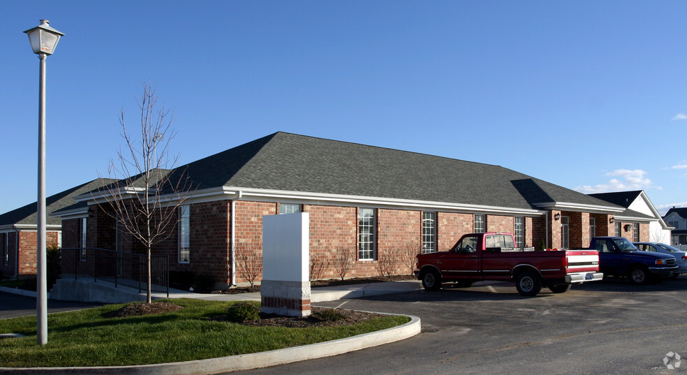 22 Richmond Center Ct, Saint Peters, MO for sale - Building Photo - Image 1 of 1