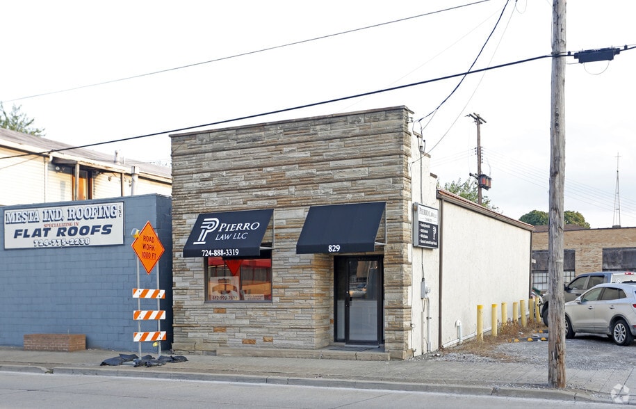 829 Pennsylvania Ave, Monaca, PA for sale - Building Photo - Image 2 of 12