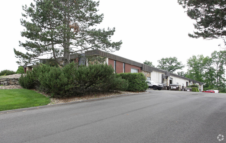 5 Craftsman Rd, East Windsor, CT for lease - Building Photo - Image 2 of 2