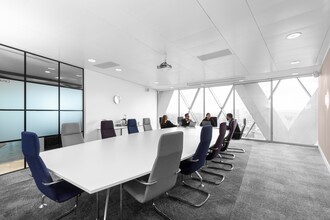 30 St Mary Axe, London for lease Interior Photo- Image 1 of 9