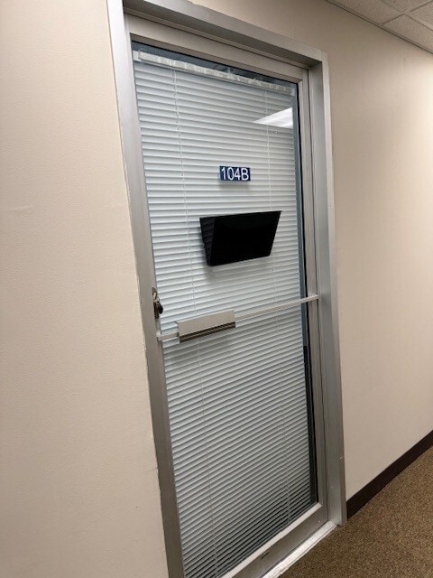 800 W Central Rd, Mount Prospect, IL for lease Interior Photo- Image 1 of 3