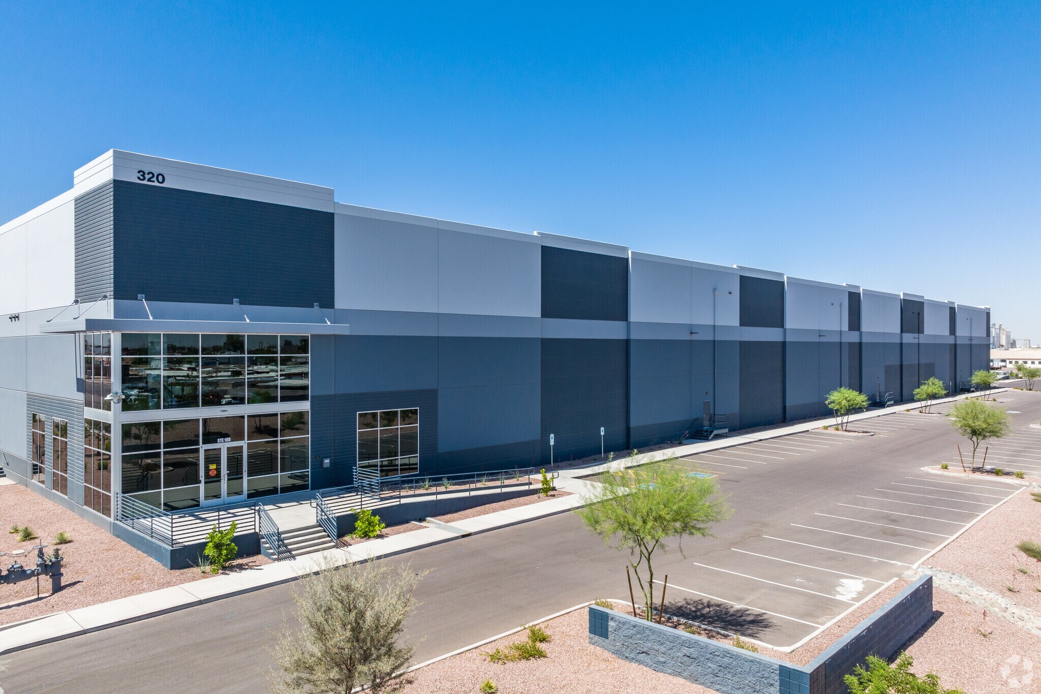 320 S 91st Ave, Tolleson, AZ for lease Building Photo- Image 1 of 7