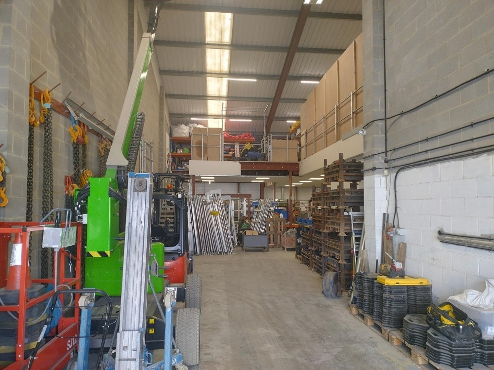 Works Rd, Letchworth Garden City, HRT SG6 1FH - Unit Unit 2 -  - Interior Photo - Image 1 of 2