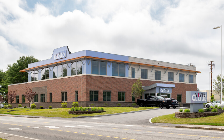 150 Admiral Fitch Ave, Brunswick, ME for lease - Primary Photo - Image 1 of 17