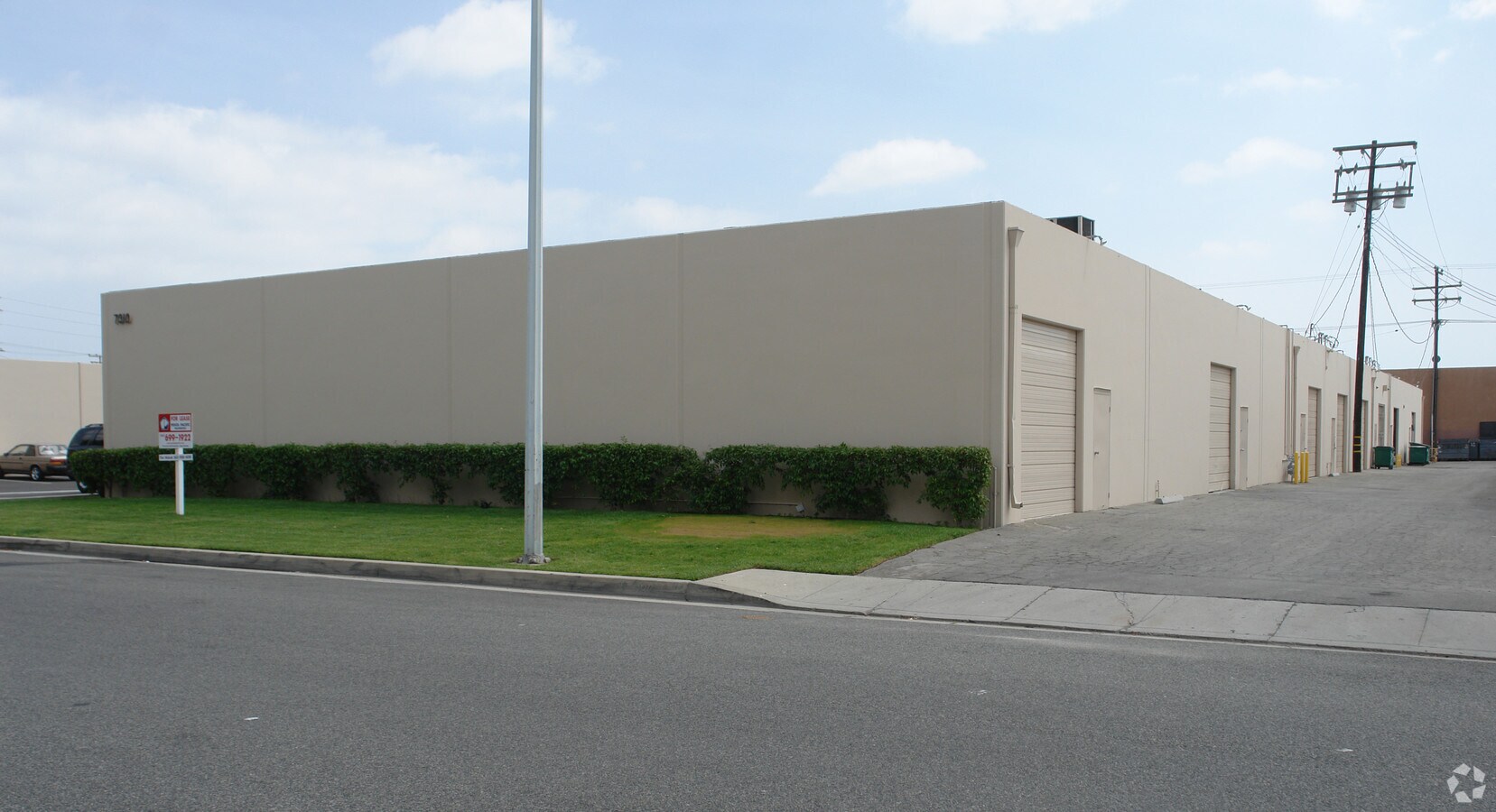 7310 Adams St, Paramount, CA 90723