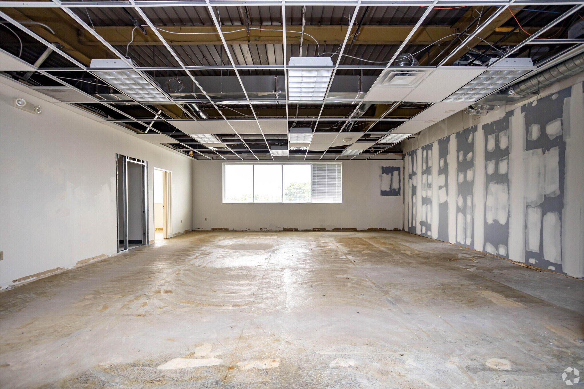 1 General Motors Dr, Syracuse, NY 13206 Industrial for Lease