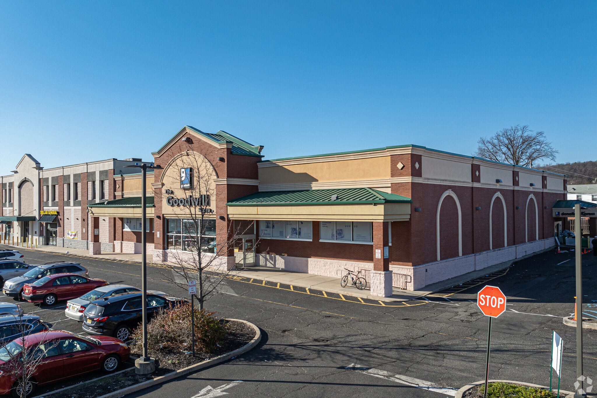 509-513 W Union Ave, Bound Brook, NJ for lease Primary Photo- Image 1 of 24