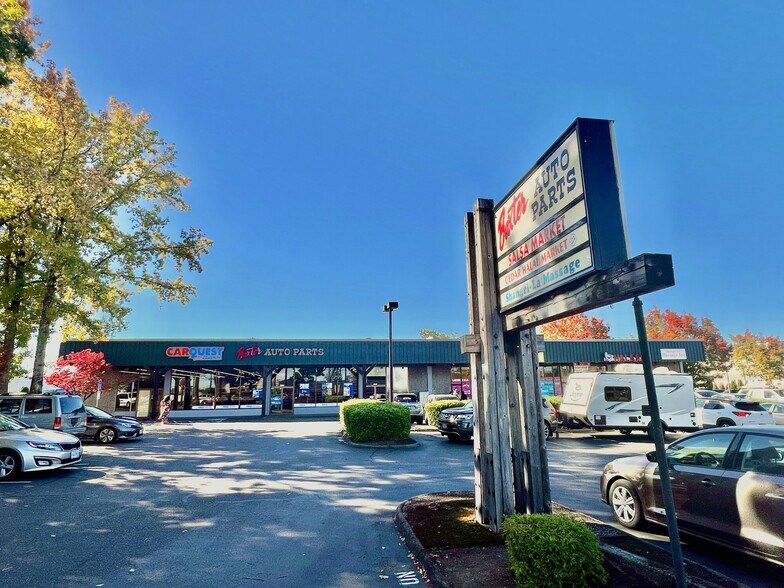 42454285 SW Cedar Hills Blvd, Beaverton, OR 97005