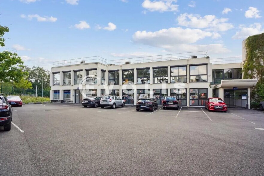 Office in Palaiseau for sale - Building Photo - Image 1 of 11