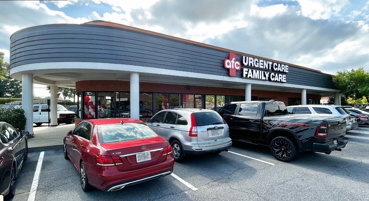 1401 Johnson Ferry Rd, Marietta, GA for lease Building Photo- Image 1 of 3