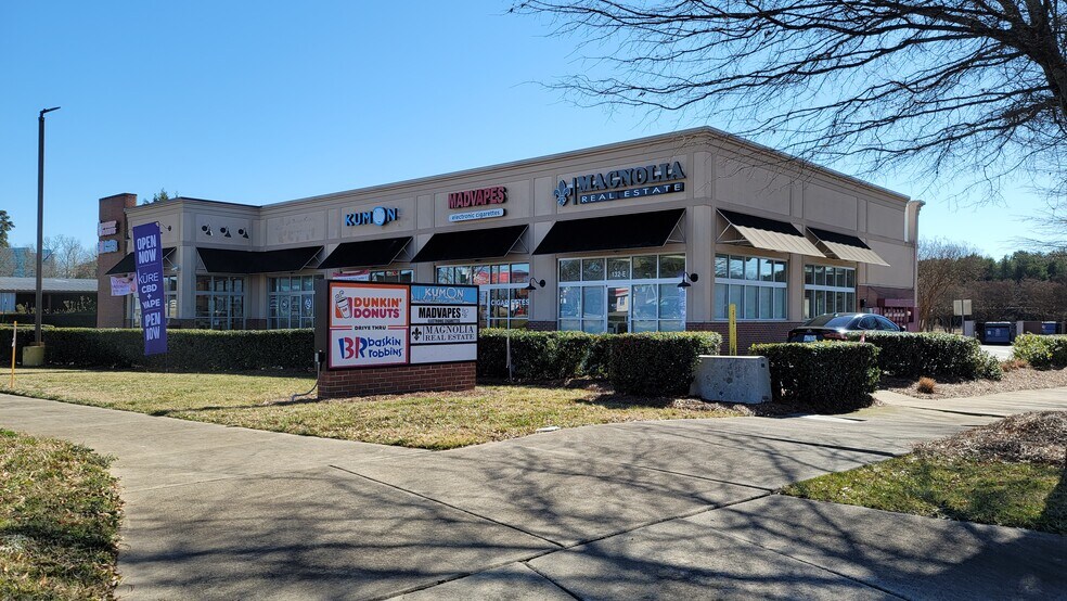 842 Williamson Rd, Mooresville, NC for lease - Building Photo - Image 2 of 7