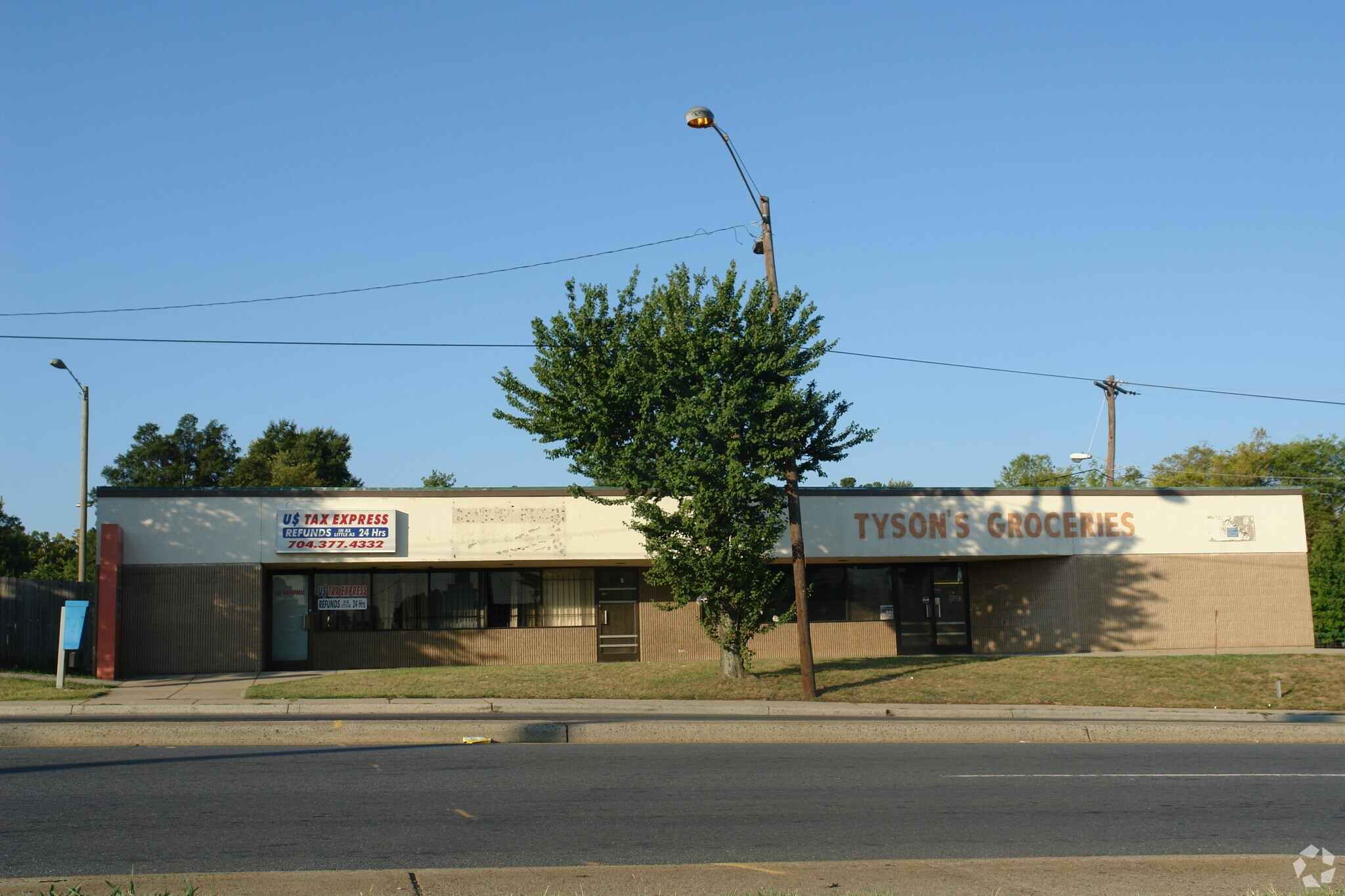 415 Remount Rd, Charlotte, NC for sale Primary Photo- Image 1 of 1
