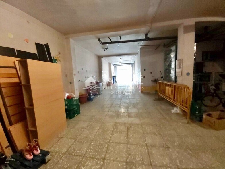 Retail in Alicante for sale - Building Photo - Image 2 of 11