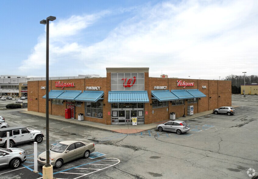 6191 N Keystone Ave, Indianapolis, IN for sale - Primary Photo - Image 1 of 7