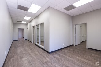 6743 Theall Rd, Houston, TX for lease Interior Photo- Image 2 of 5