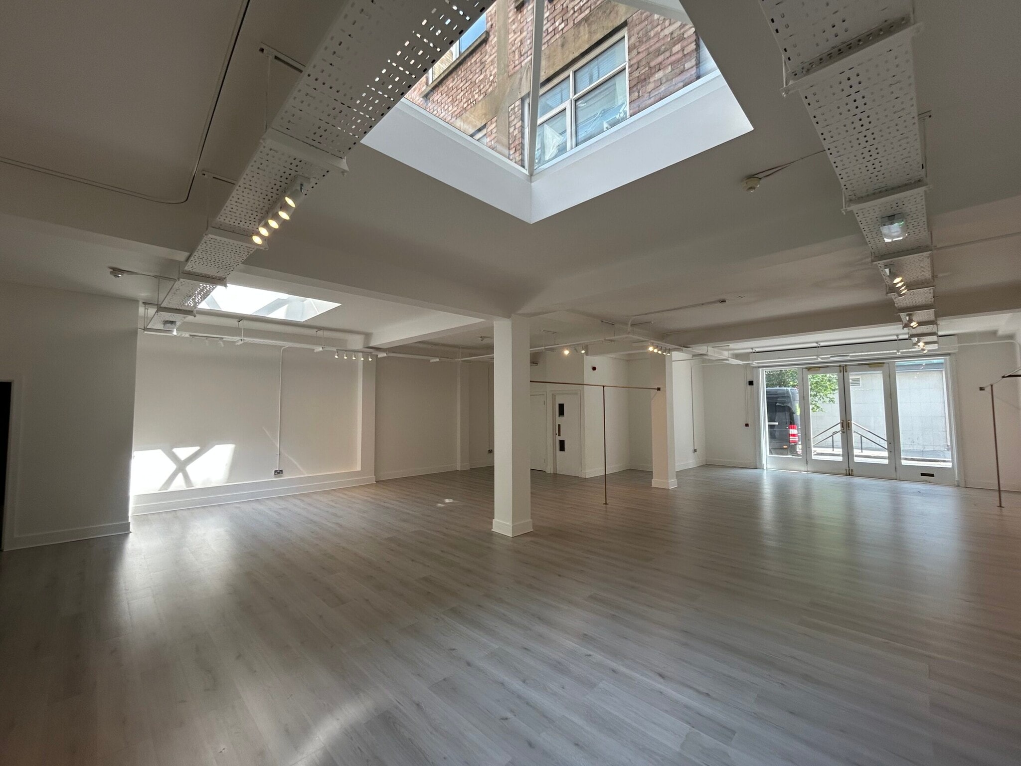29-30 Windmill St, London for lease Interior Photo- Image 1 of 2