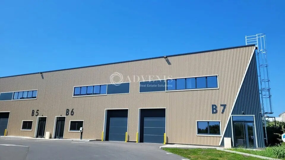 Location Local d'activités 260 m² à 8 550 m² - Photo 1
