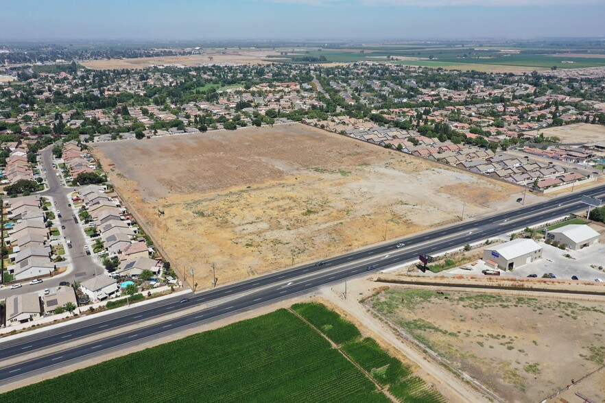 1887 N Mooney Blvd, Tulare, CA for sale - Aerial - Image 3 of 8