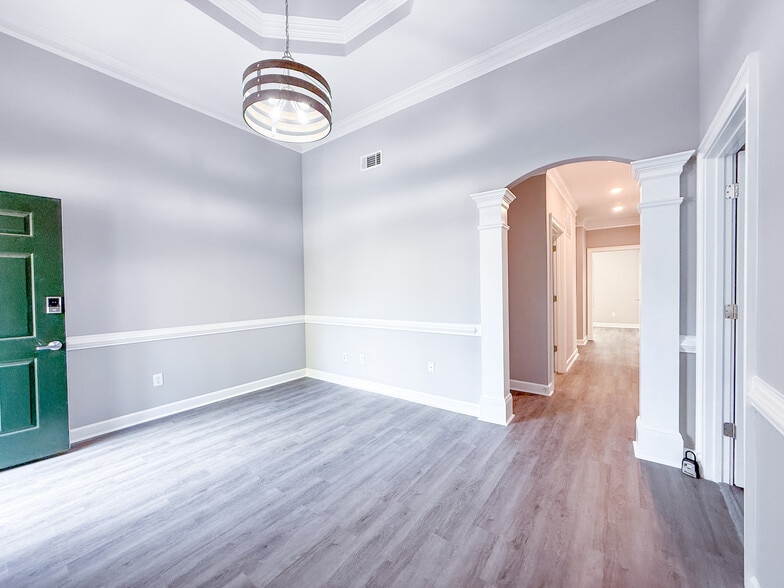 1701-1704 Macy Dr, Roswell, GA for lease - Building Photo - Image 2 of 19