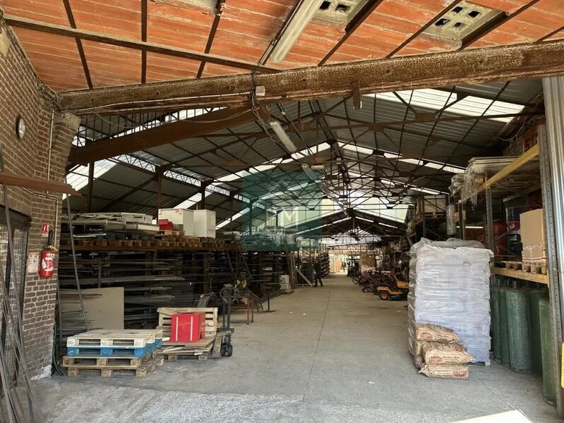 Retail in Noyon for sale Building Photo- Image 1 of 9