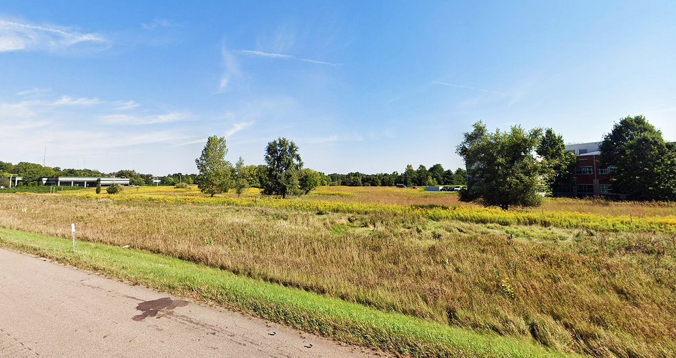 4755 Campus Dr, Kalamazoo, MI for sale - Building Photo - Image 3 of 3