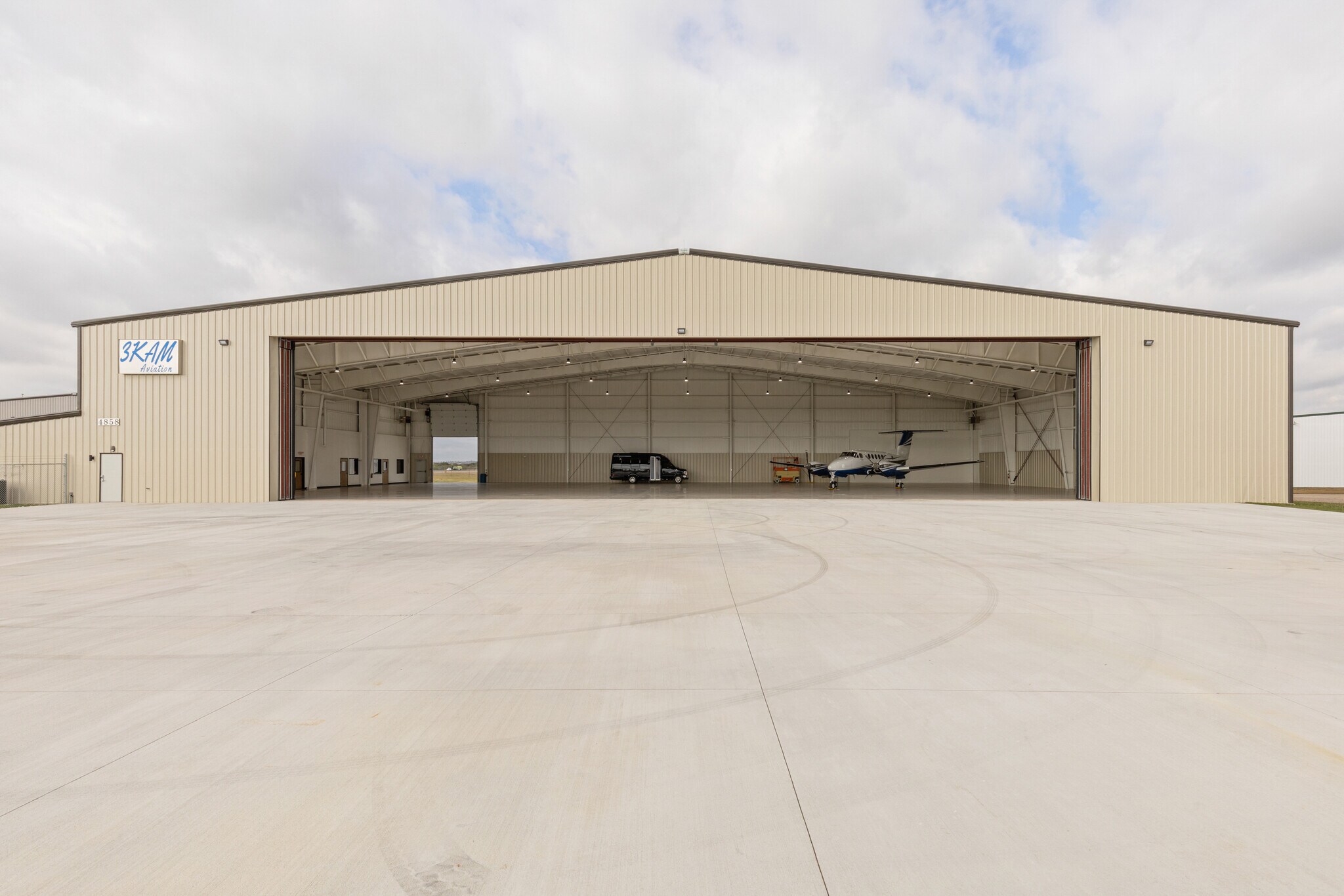 4858 Lockheed, Denton, TX for sale Primary Photo- Image 1 of 1