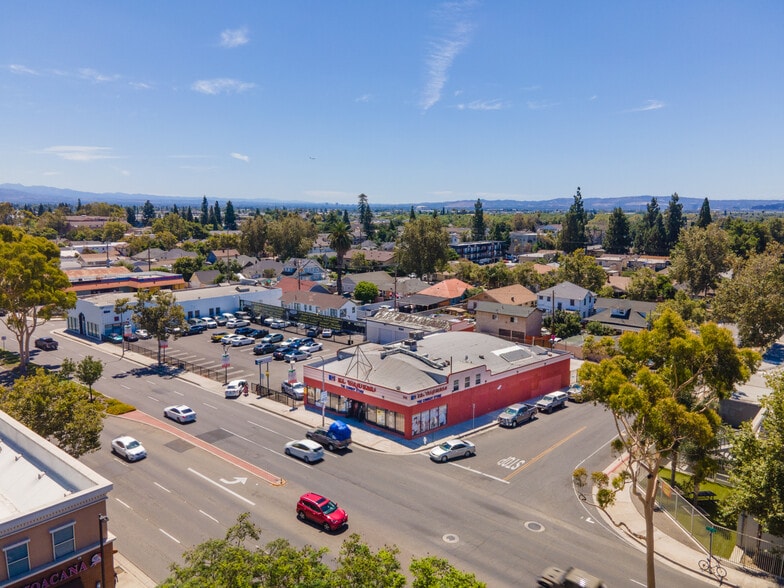 506 E First St, Santa Ana, CA for sale - Building Photo - Image 2 of 7