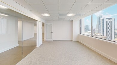 100 N Biscayne Blvd, Miami, FL for lease Building Photo- Image 2 of 6
