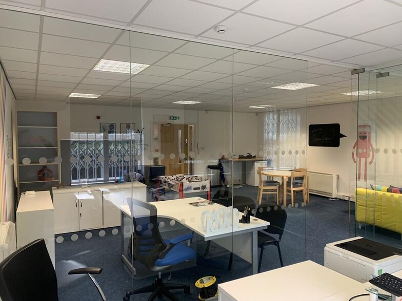 Wheatstone Ct, Quedgeley for lease - Interior Photo - Image 2 of 9