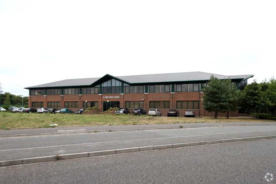 Newmans Copse Rd, Totton for sale - Building Photo - Image 1 of 1